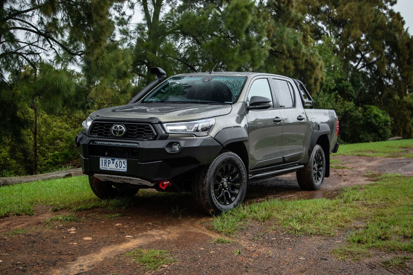 2022 Toyota Hilux SR